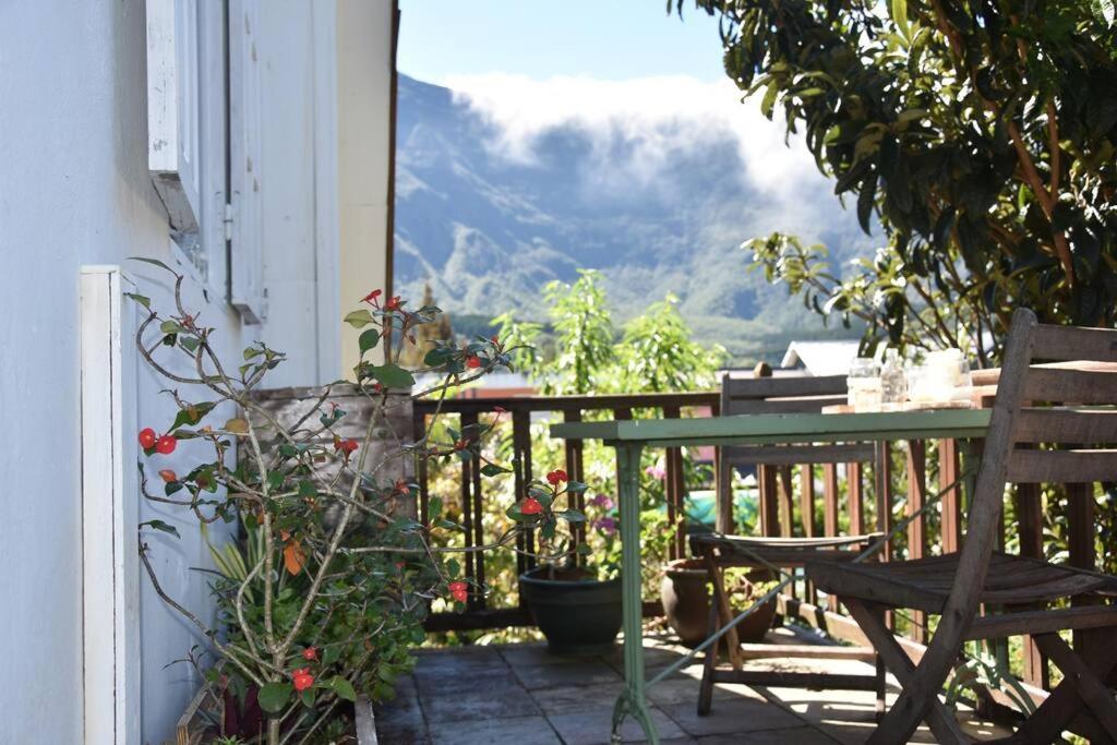 Appartement Le Strelitzia 1 à Cilaos Extérieur photo