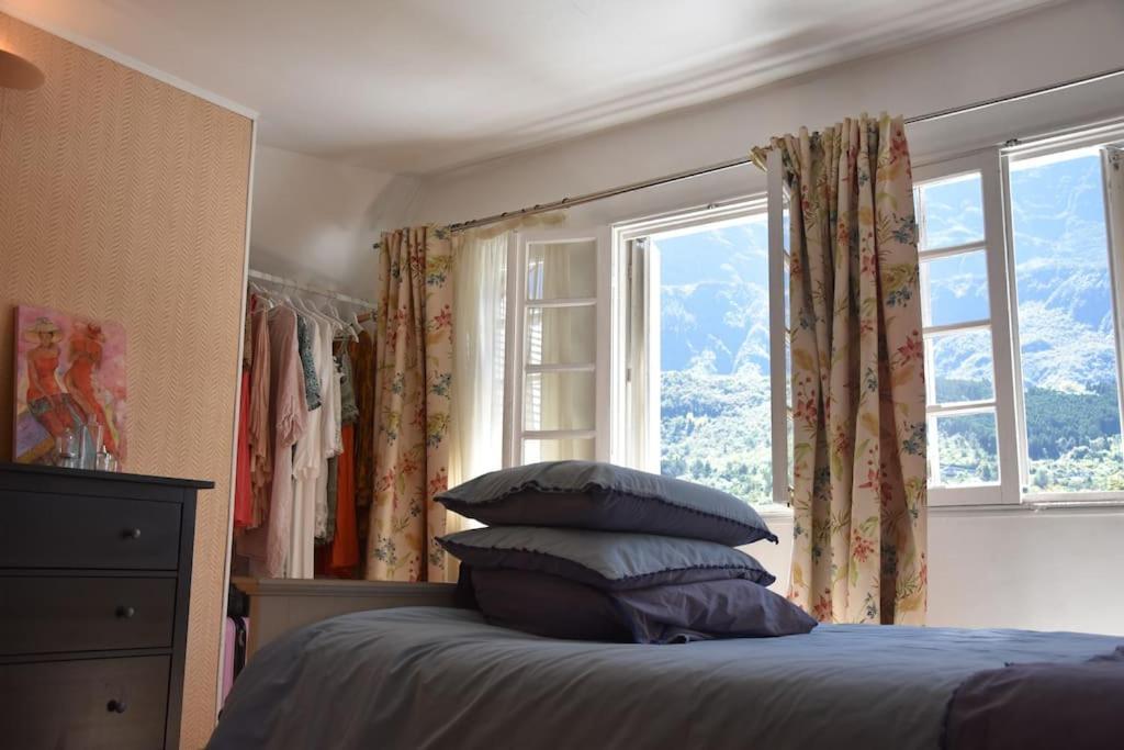 Appartement Le Strelitzia 1 à Cilaos Extérieur photo